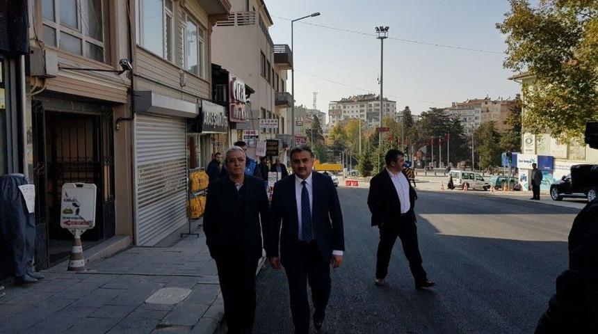 Develi&rsquo;de Sıcak Asfalt &Ccedil;alışmaları Devam Ediyor