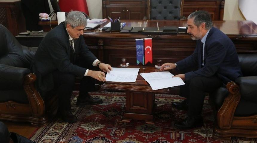 Ar&uuml; Ve Aras Edaş Eğitim İş Birliği Protokol&uuml;ne İmza Attı