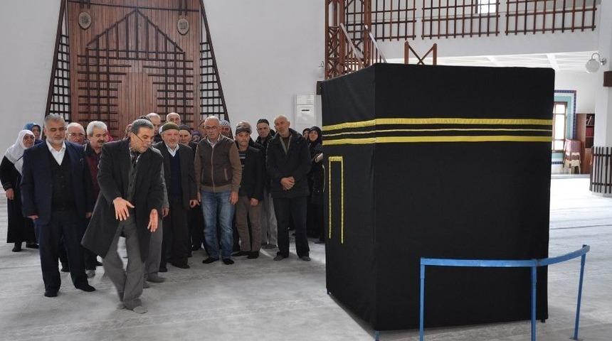 Umrecilere Eğitim Semineri