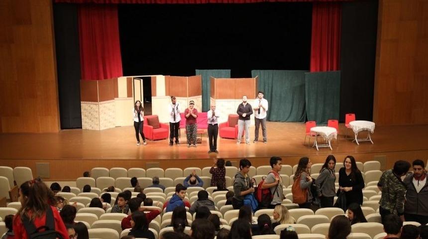 &ldquo;yarınlara Ge&ccedil; Kalmadan&rdquo; Manavgat&rsquo;ta Sahnelendi