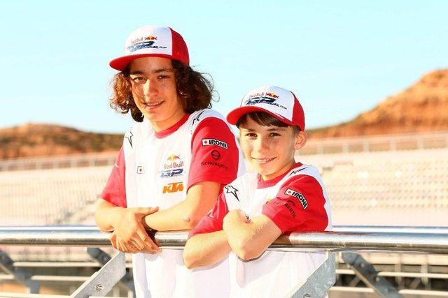 &Ouml;nc&uuml; Kardeşler Y&uuml;kselişlerini S&uuml;rd&uuml;r&uuml;yor: Sıra Fım Cev D&uuml;nya Şampiyonası&rsquo;nda 1