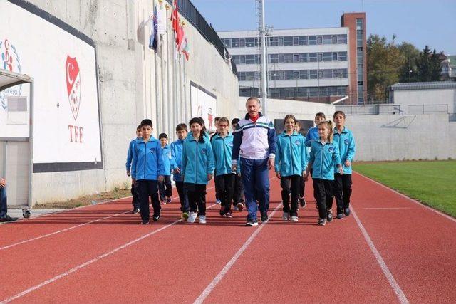 Atatürk Kır Koşusu’nda Dereceye Giren Öğrenciler Ödüllendirildi 2