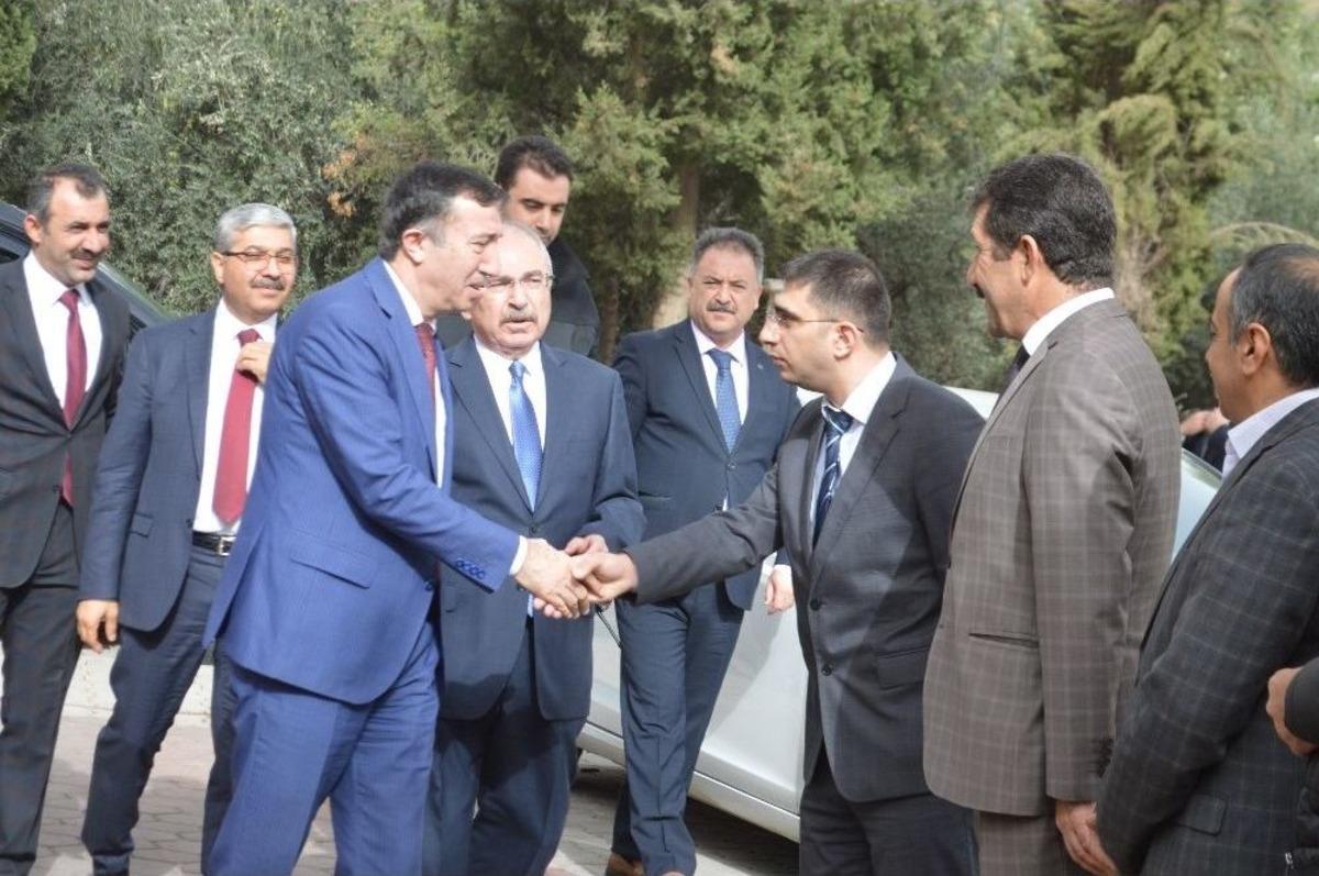 &Ccedil;elik, Mardin&rsquo;de Yatırımları İnceledi