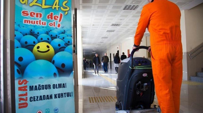 Kadın Sığınma Evine Bağış Yaparak Hapis Cezası Almaktan Kurtuldu