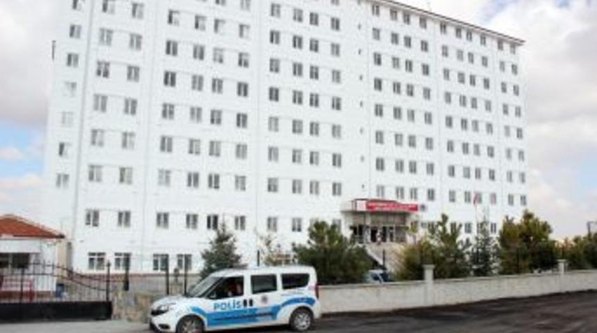 Karaman&rsquo;da Yurtta Kalan &Ouml;ğrenciler Olayın &rsquo;şaka&rsquo; Olduğuna İnanmıyor