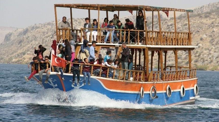 Harranlı &Ouml;ğrenciler Halfeti&rsquo;yi Gezdi