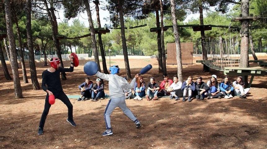 Gen&ccedil;lik Kampı, Gen&ccedil;lik Meclisi &Uuml;yelerini Misafir Etti