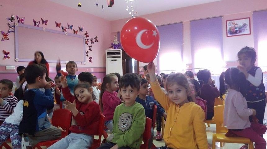 Polis, &Ouml;ğrencileri Bilgilendirdi