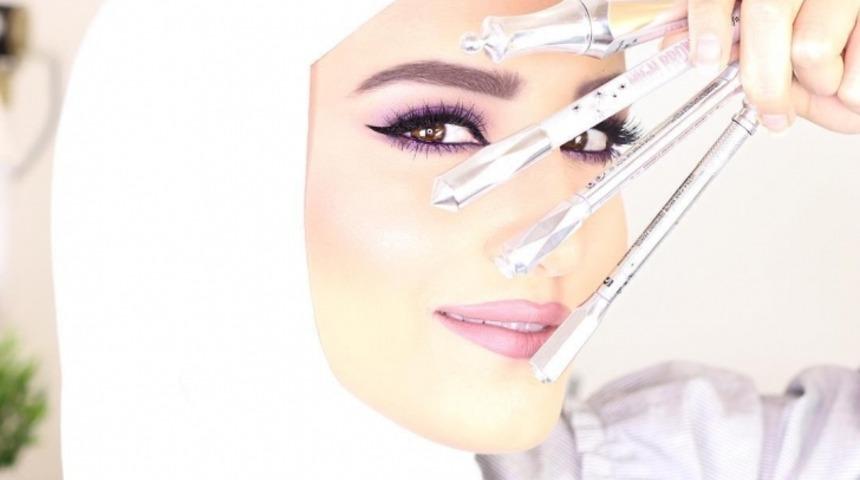 M&uuml;sl&uuml;man D&uuml;nyasının Sansasyonel Sultanları Neler Yapıyor?