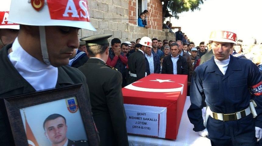 Şehit &Uuml;steğmen Mehmet Sakallı Son Yolculuğuna Uğurlandı