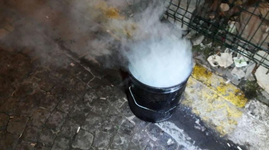 &Uuml;sk&uuml;dar Meydan&rsquo;da Bir İş Yerinde Yangın &Ccedil;ıkı