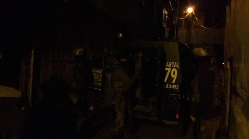 İstanbul&rsquo;da Narkotik Operasyonu: &Ccedil;ok Sayıda G&ouml;zaltı Var