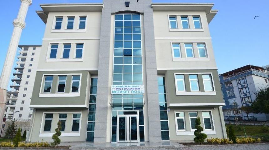 Nezaket Okulları Neşeli Bir Nesil Yetiştiriyor