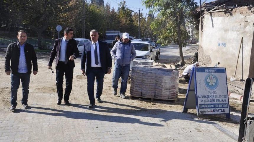 Hacıishak Mahallesinde Parke &Ccedil;alışması