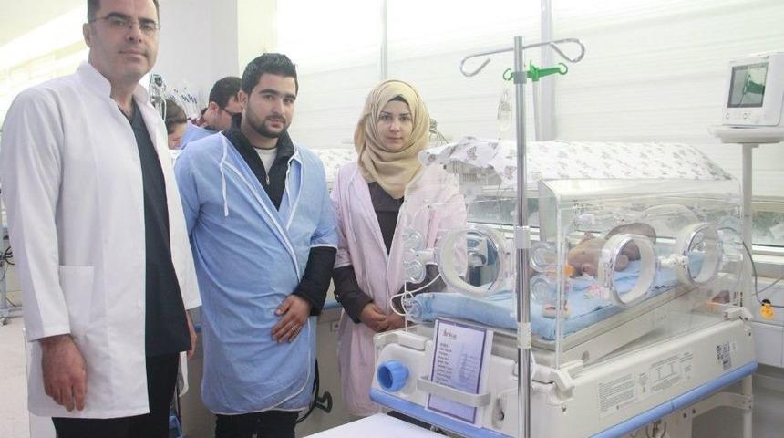 Omuriliği Açıkta Doğan Bebek Sağlığına Kavuştu