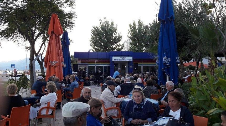Konyaaltı Emekli Kahvesi&rsquo;nde Tsm Konseri