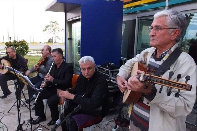 Konyaaltı Emekli Kahvesi&rsquo;nde Tsm Konseri 1