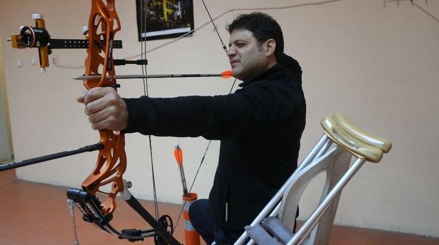 Engelini Unuttu, Ok&ccedil;ulukla Hayatına Renk Kattı