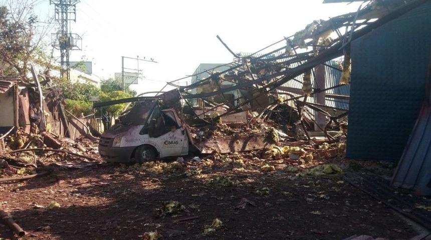 Bursa&rsquo;da Fabrikada Patlama Ve G&ouml;&ccedil;&uuml;k