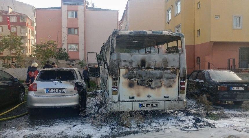 Kundaklanan Minib&uuml;s B&ouml;yle Yandı