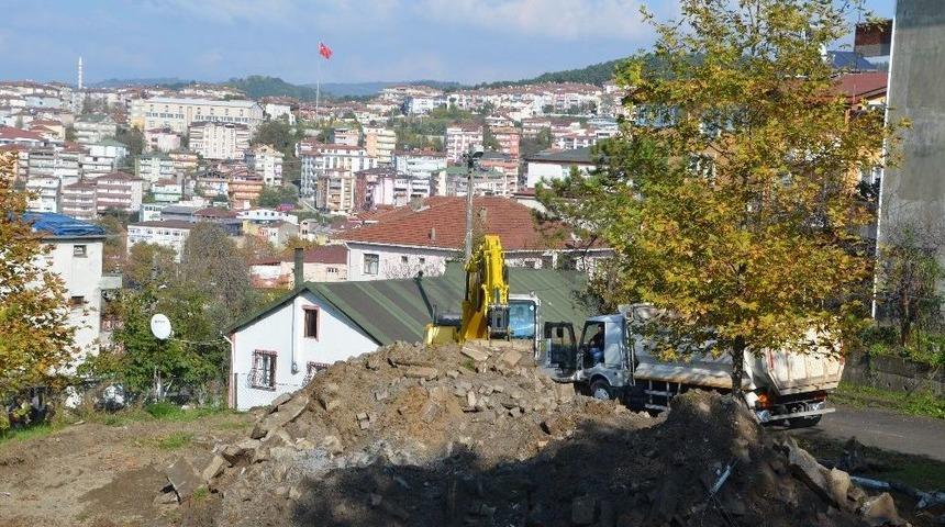 Alaplı&rsquo;da 80 Evler Parkı Yenileniyor