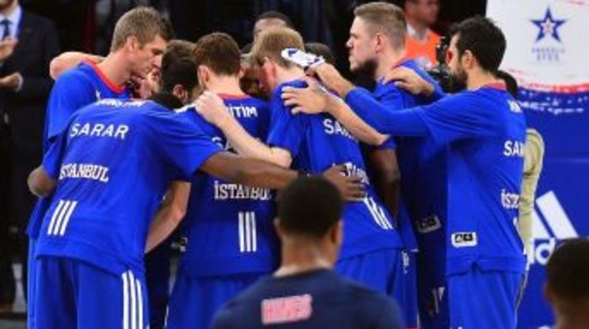 Anadolu Efes, İlk Galibiyet İ&ccedil;in Barcelona Deplasmanında