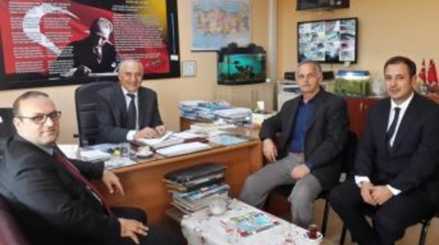 Burhaniye&rsquo;de Okullardaki Hizmetli Sıkıntısı Giderilecek