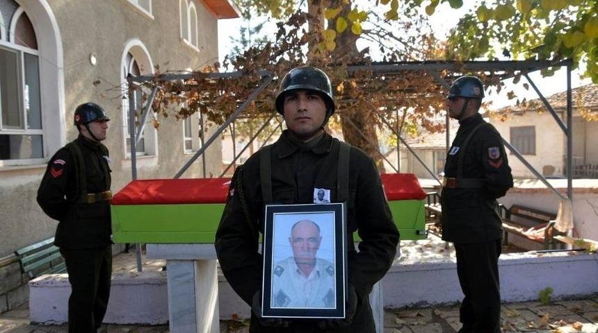 Kıbrıs Gazisi Avcıoğlu Son Yolculuğuna Uğurlandı