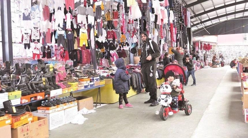 Başiskele&rsquo;nin İlk Kapalı Semt Pazarı A&ccedil;ıldı