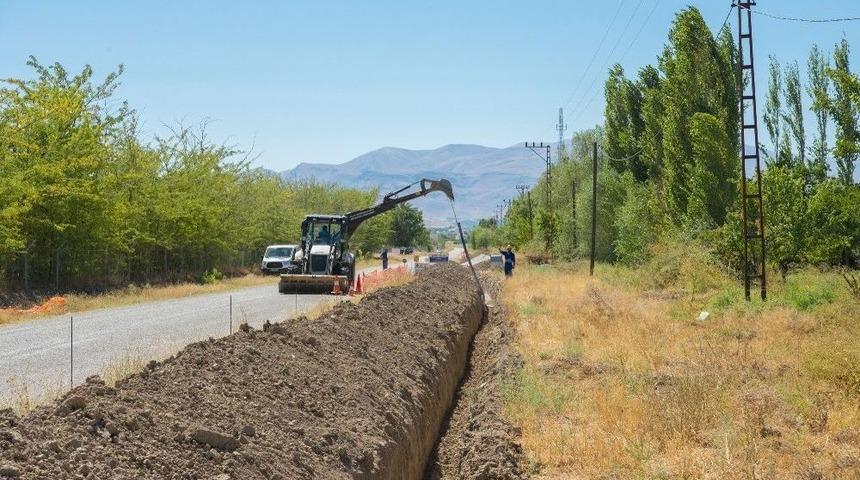 G&uuml;zelk&ouml;y&rsquo;&uuml;n İ&ccedil;mesuyu Altyapısı Yenilendi