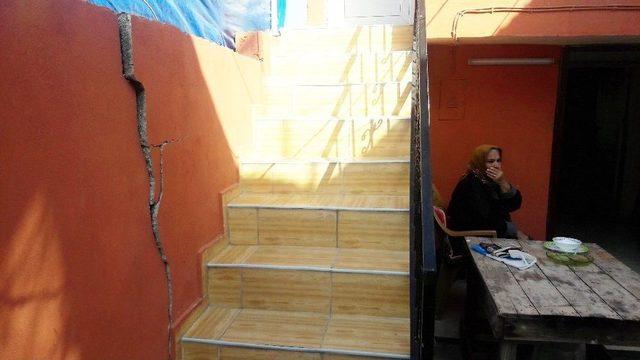 Gizemli Kazı Alanı Sessizliğe B&uuml;r&uuml;nd&uuml; 3