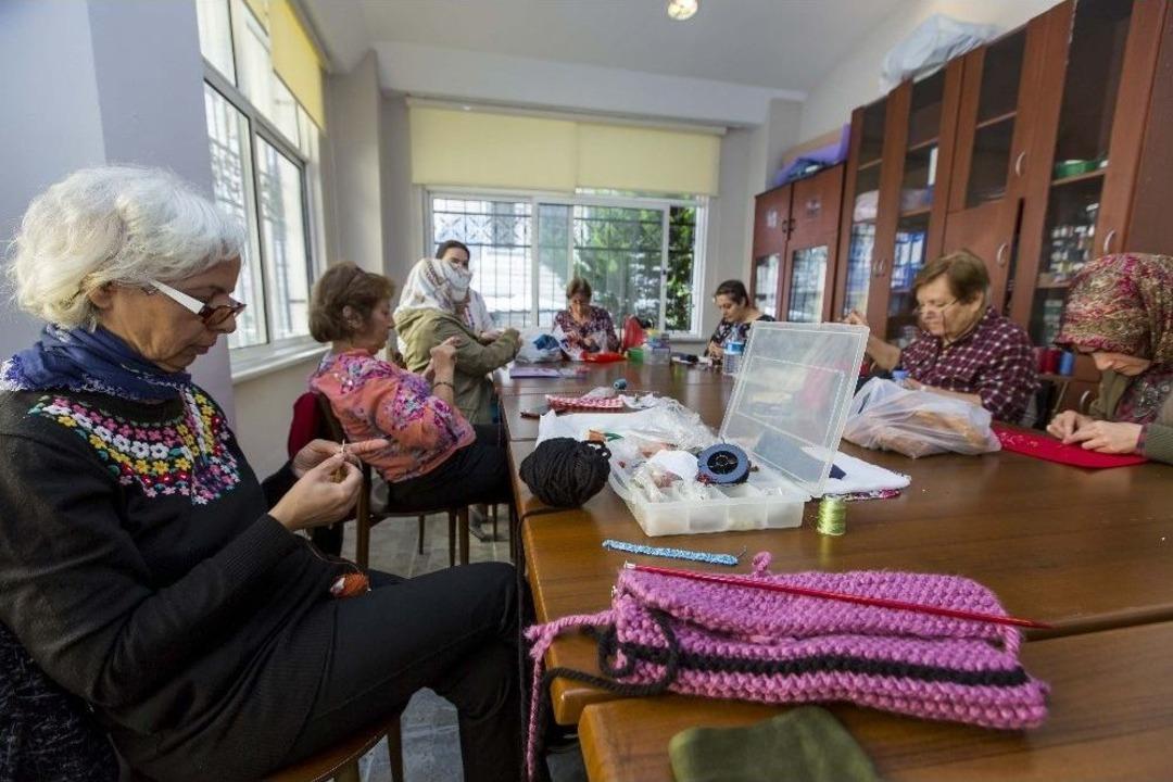 Eskep&rsquo;le Kadınların El Emekleri Değer Kazanıyor