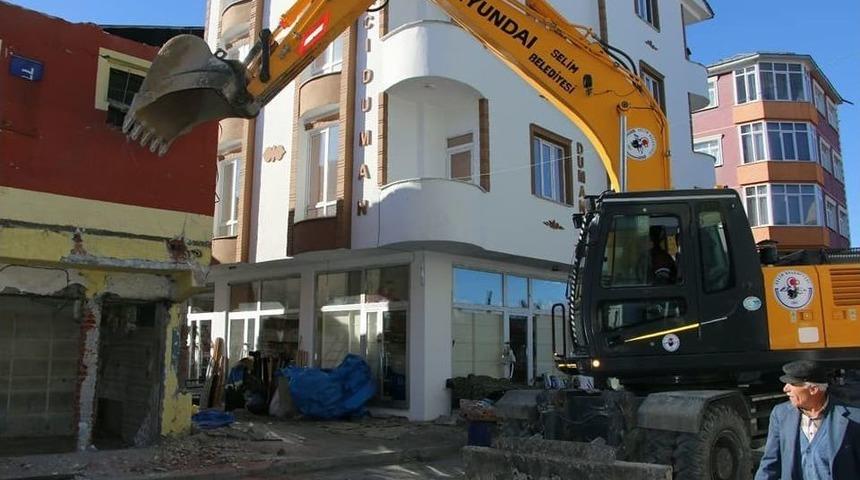 Selim&rsquo;de Barakalar Yıkıldı, Vatandaşlar Yeni İşyerlerine Kavuştu