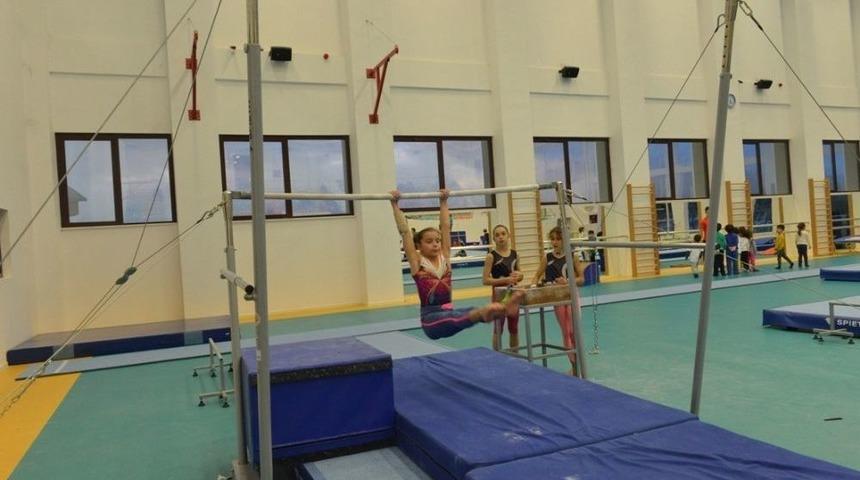 Modern Jimnastik Salonunu Kılı&ccedil;daroğlu A&ccedil;acak