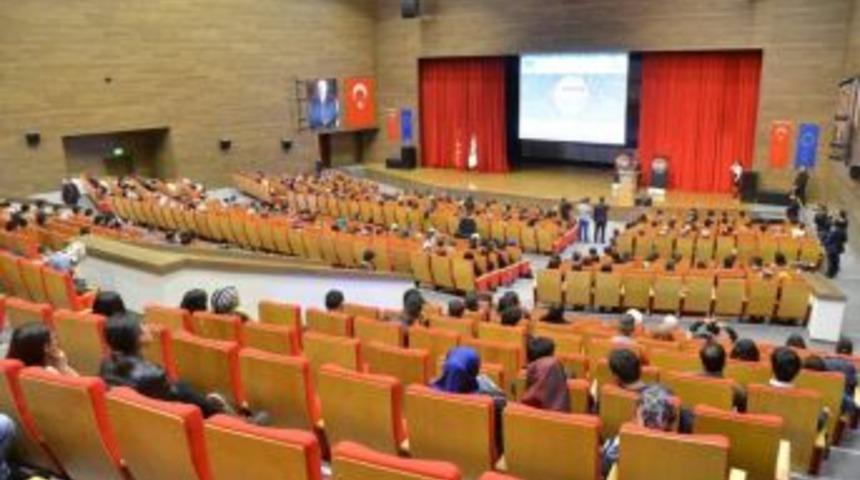 Erzincan &Uuml;niversitesi&rsquo;nde Erasmus Plus&rsquo;ın 30. Yıl Kutlama Programı