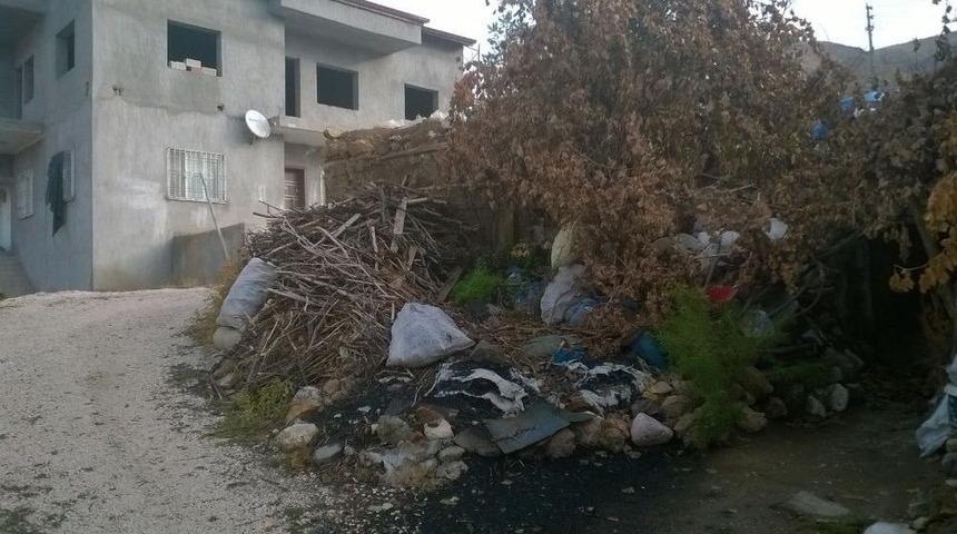 Yaşlı Kadına Kaymakam Sahip &Ccedil;ıktı