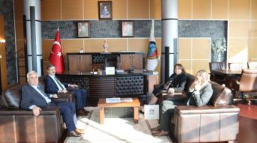 İl Milli Eğitim M&uuml;d&uuml;r&uuml; T&ouml;re&rsquo;den, Başkan Alemdar&rsquo;a Ziyaret