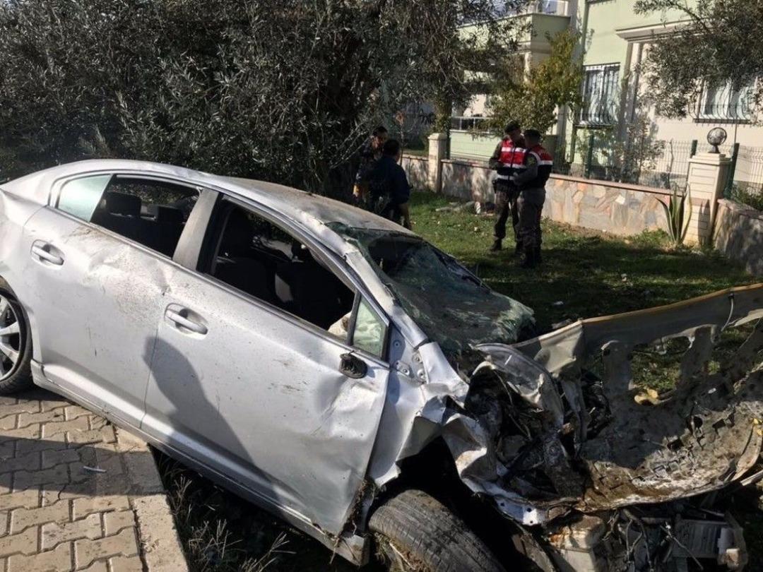 Takla Atan Ara&ccedil;tan Fırlayan S&uuml;r&uuml;c&uuml; Hayatını Kaybetti