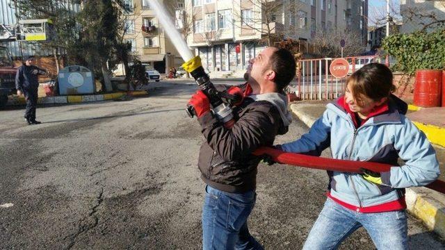 Kocaeli’de Gönüllü İtfaiyeciler Çoğalıyor