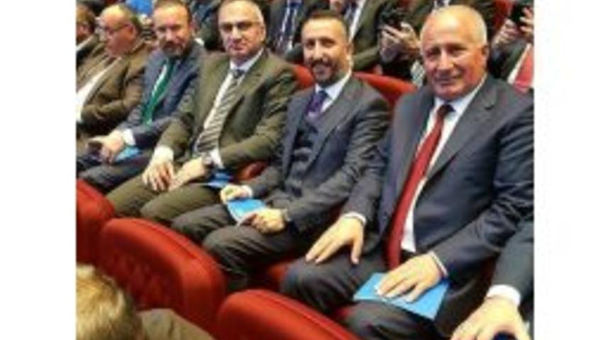 Başkan Yılmazer, &Ccedil;evre Ve Şehircilik Şurasına Katıldı