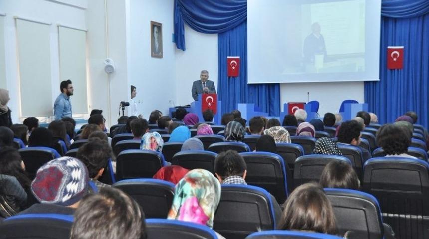 Prof. Dr. İnan: &ldquo;osmanlı Zamanında Her Boş Bulunan Yere Bina Dikilmezdi&rdquo;