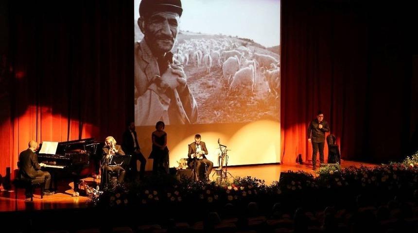 "mısralarda Es" Konserine Yoğun İlgi