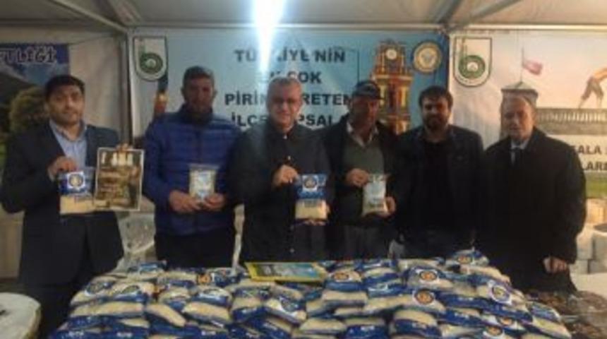 İstanbul&rsquo;da Bin 500 Kişiye İpsala Pirinci Dağıtıldı