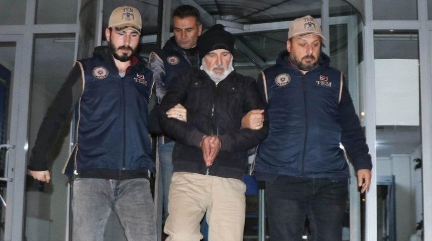 &Ouml;z Kardeşini &Ouml;ld&uuml;ren Deaş&rsquo;lı Ter&ouml;rist Polis Merkezine Getirildi