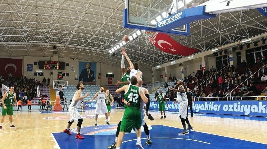 Fıba Europe Cup: Demir İnşaat B&uuml;y&uuml;k&ccedil;ekmece: 80 - Khimik: 76