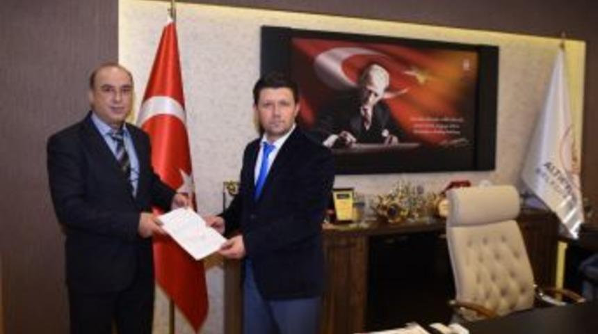Altıeyl&uuml;l Belediye Başkan Vekilli Faruk &Ouml;zen Oldu