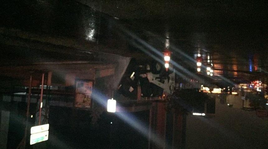 İstanbul&rsquo;da Nato Boru Hattı Delindi