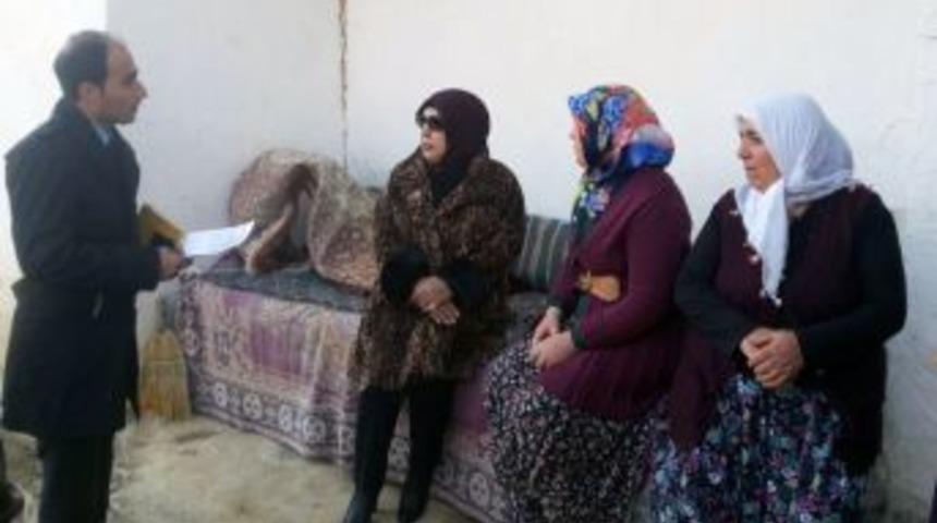 Hanımefendi Kam&ccedil;ı Sarız İl&ccedil;esini Ziyaret Etti