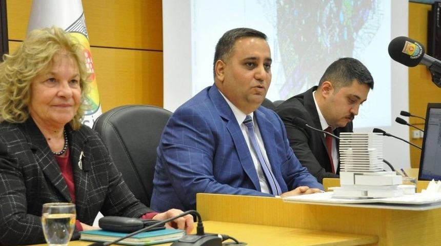 Can, M&uuml;teahhitlerle Toplantı Yaptı