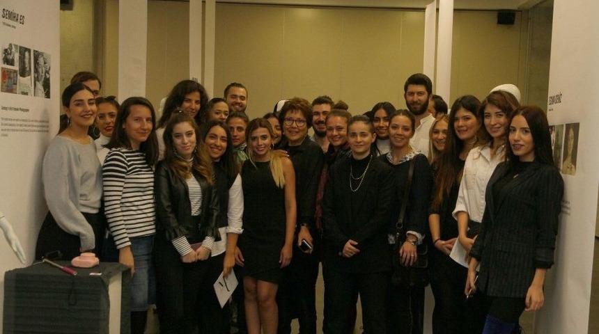 Cumhuriyet Kadınları İ&ccedil;in Yeni Tasarımlar &Uuml;rettiler